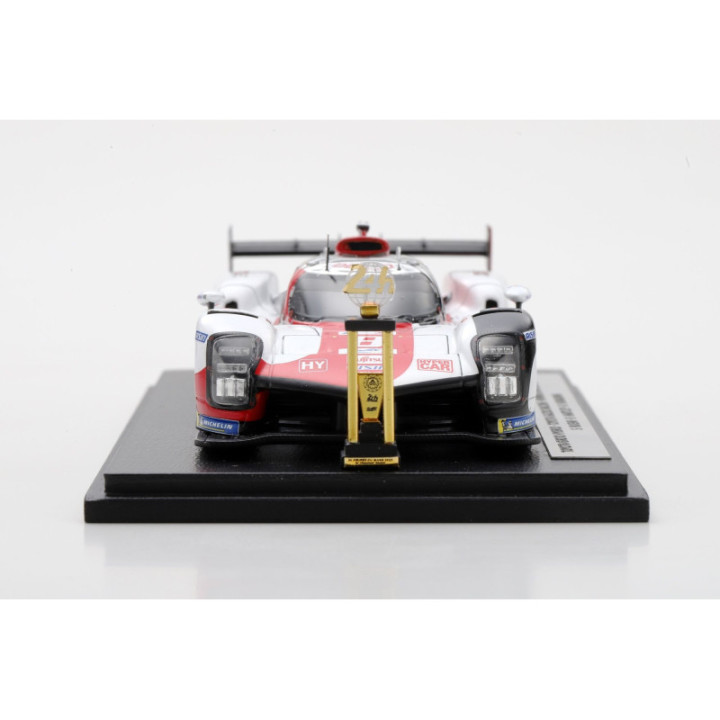 Модель автомобіля Le Mans 2022 1:43